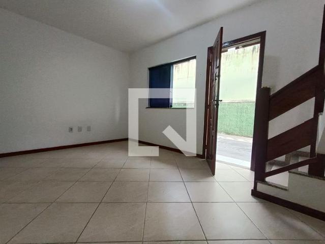 Casa aluguel em Macaé
