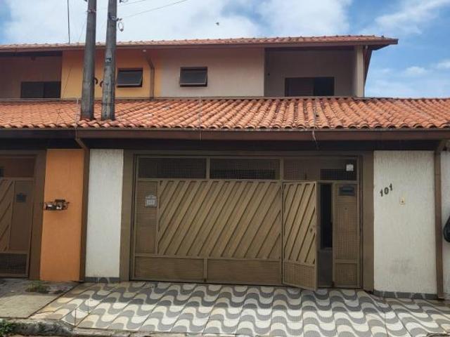 Casa venda em Região Imediata de Taubaté-Pindamonhangaba, Região Metropolitana do Vale do Paraíba e Litoral Norte