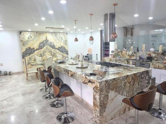 Casa en venta en Tlalnepantla De Baz, Estado de México