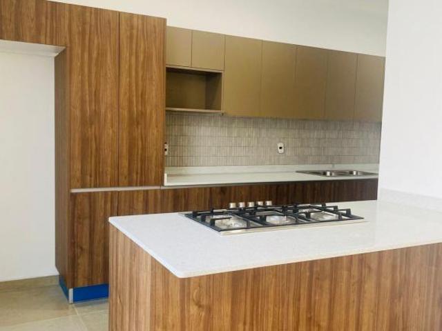 Casa nueva con alberca privada
