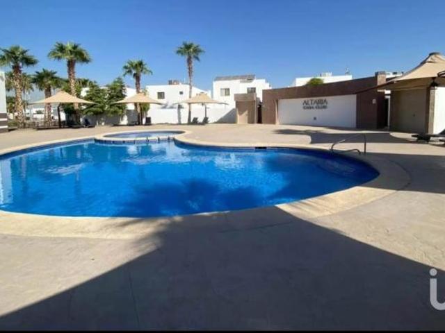 Casa en venta en Mexicali, Baja California