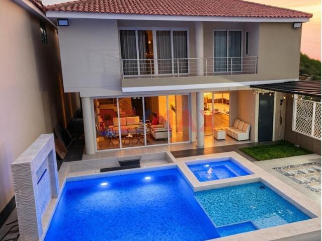 Casa venta en Condominio Islas de San Pedro, Lurín
