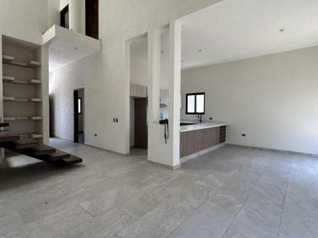CASA NUEVA EN VENTA EN LA CIMA CON HABITACION EN PLANTA BAJA, ZONA JUNIPERO SERRA