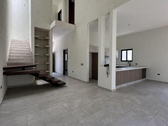 CASA NUEVA EN VENTA EN LA CIMA CON HABITACION EN PLANTA BAJA, ZONA JUNIPERO SERRA