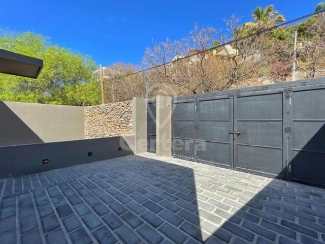 Casa nueva en venta en la Ribera de Chapala, Jalisco