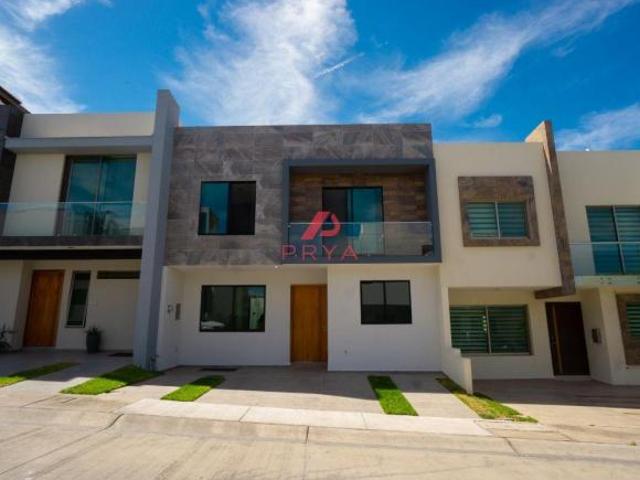 Casa En Condominio en venta en Baja California