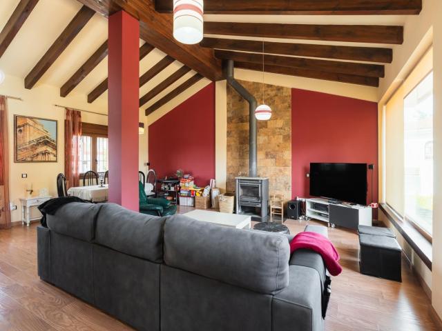 Casa en venta en Calicasas, Granada