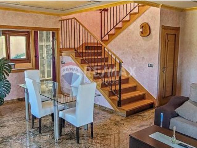 Casa en venta en Belesar, Vigo