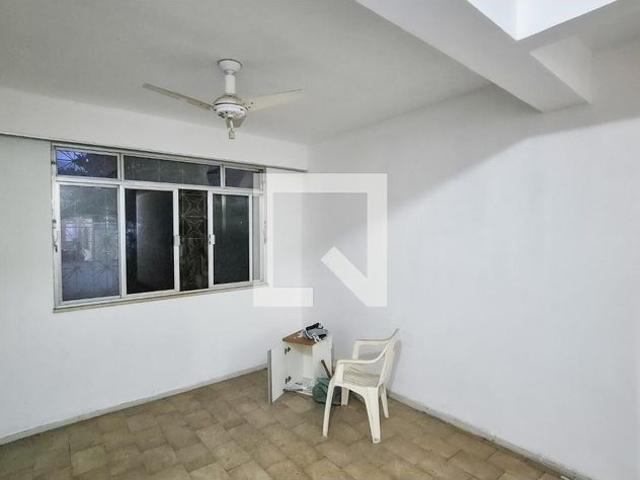 Casa aluguel em Região Geográfica Imediata do Rio de Janeiro, Região Metropolitana do Rio de Janeiro