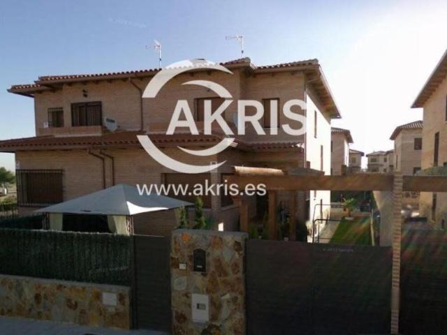 Casa en venta en Olías Del Rey, Castilla-La Mancha