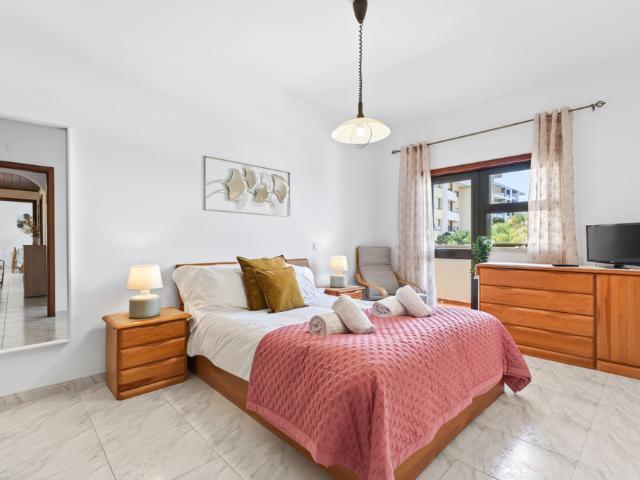 Apartamento alugar em Bairro Chesgal, Lagos
