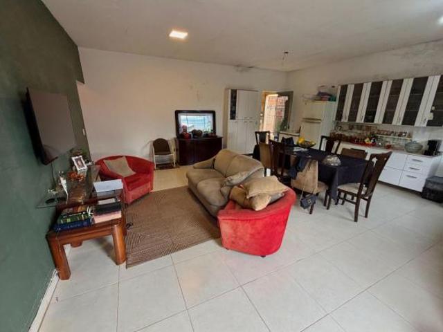 Casa venda em Região Geográfica Imediata do Distrito Federal, Região Integrada de Desenvolvimento do Distrito Federal e Entorno