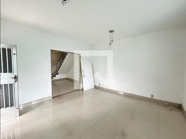 Casa aluguel em Região Geográfica Imediata do Rio de Janeiro, Região Metropolitana do Rio de Janeiro
