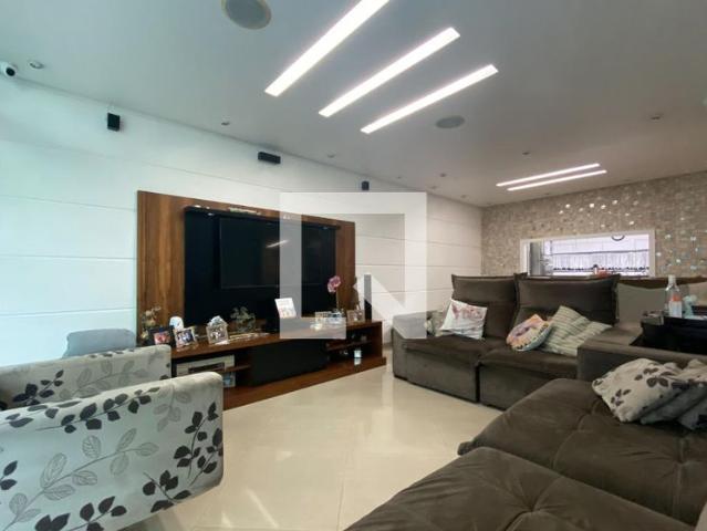 Casa aluguel em Região Imediata de São Paulo, Região Metropolitana de São Paulo