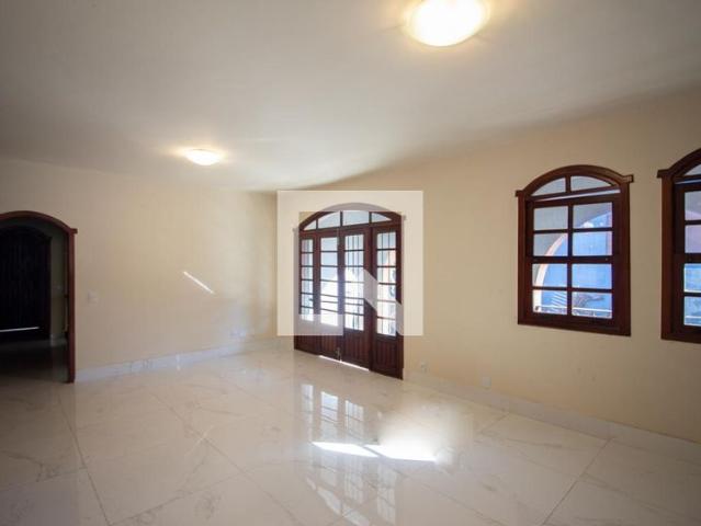 Casa aluguel em Região Geográfica Imediata de Belo Horizonte, Região Metropolitana de Belo Horizonte