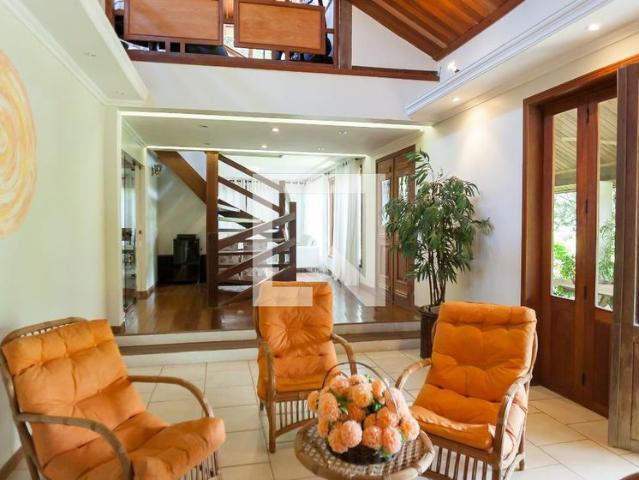 Casa aluguel em Região Geográfica Imediata de Belo Horizonte, Região Metropolitana de Belo Horizonte