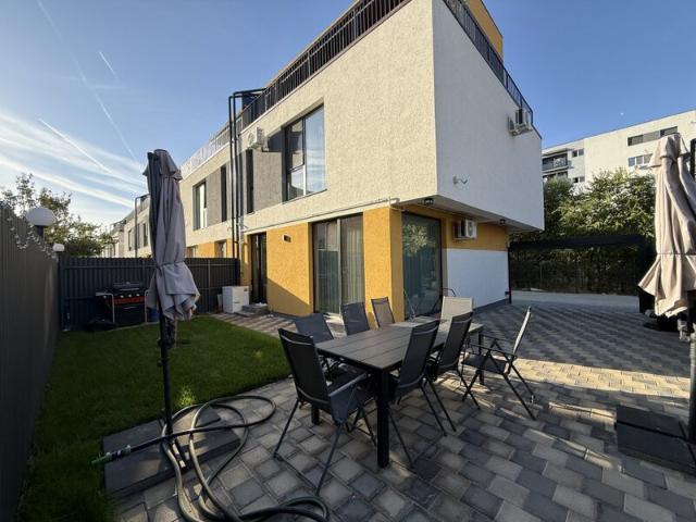 Casă vânzări în București