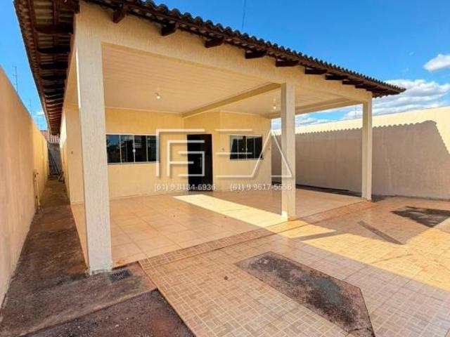 Casa venda em Região Geográfica Imediata de Águas Lindas de Goiás, Região Integrada de Desenvolvimento do Distrito Federal e Entorno
