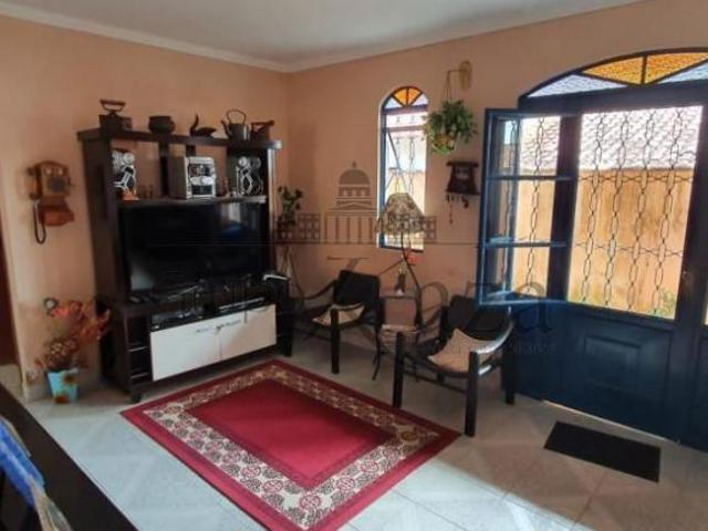Casa venda em Região Imediata de São José dos Campos, Região Metropolitana do Vale do Paraíba e Litoral Norte