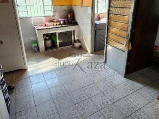 Casa venda em Região Imediata de São José dos Campos, Região Metropolitana do Vale do Paraíba e Litoral Norte