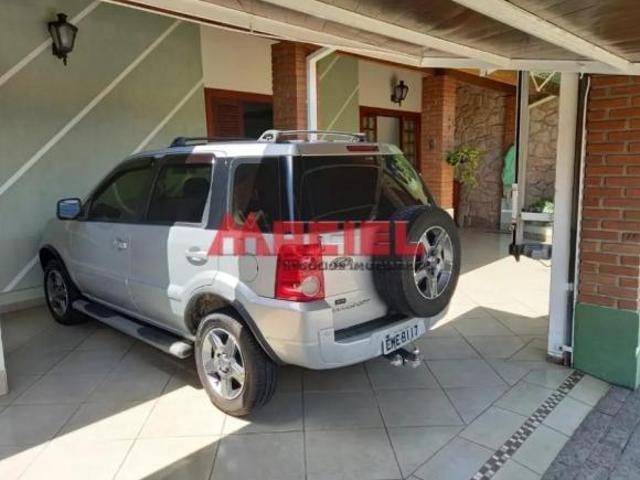 Casa venda em Região Imediata de São José dos Campos, Região Metropolitana do Vale do Paraíba e Litoral Norte