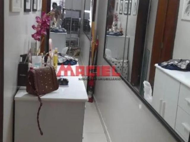 Casa venda em Região Imediata de São José dos Campos, Região Metropolitana do Vale do Paraíba e Litoral Norte
