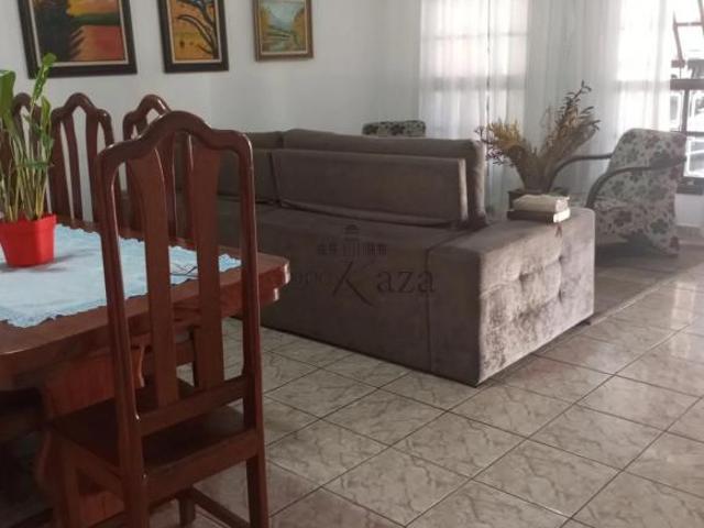 Casa venda em Vila Machado, Jacareí