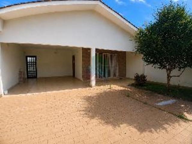Casa aluguel em São Carlos