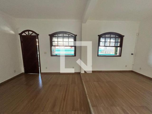 Casa aluguel em Região Geográfica Imediata de Belo Horizonte, Região Metropolitana de Belo Horizonte