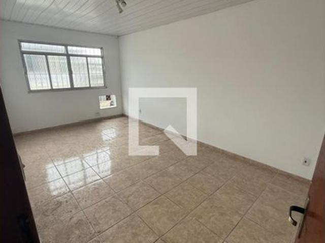 Casa aluguel em Região Geográfica Imediata do Rio de Janeiro, Região Metropolitana do Rio de Janeiro