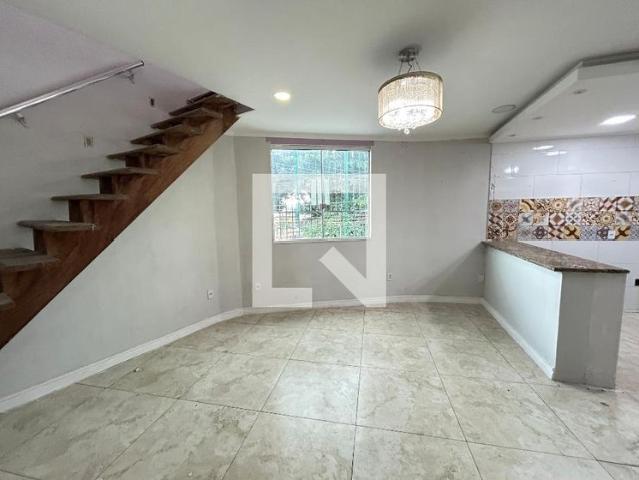 Casa aluguel em Região Geográfica Imediata do Rio de Janeiro, Região Metropolitana do Rio de Janeiro