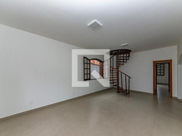 Casa aluguel em Região Geográfica Imediata de Belo Horizonte, Região Metropolitana de Belo Horizonte