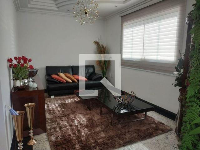 Casa aluguel em Região Geográfica Imediata de Belo Horizonte, Região Metropolitana de Belo Horizonte