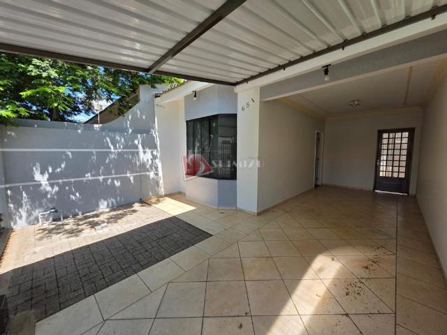 Casa aluguel em Região Geográfica Imediata de Maringá, Maringá