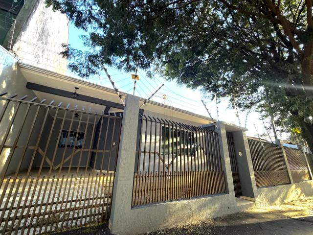 Casa aluguel em Região Geográfica Imediata de Maringá, Maringá