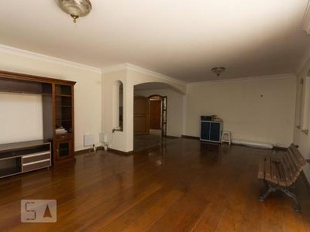 Casa aluguel em Região Imediata de São Paulo, Região Metropolitana de São Paulo