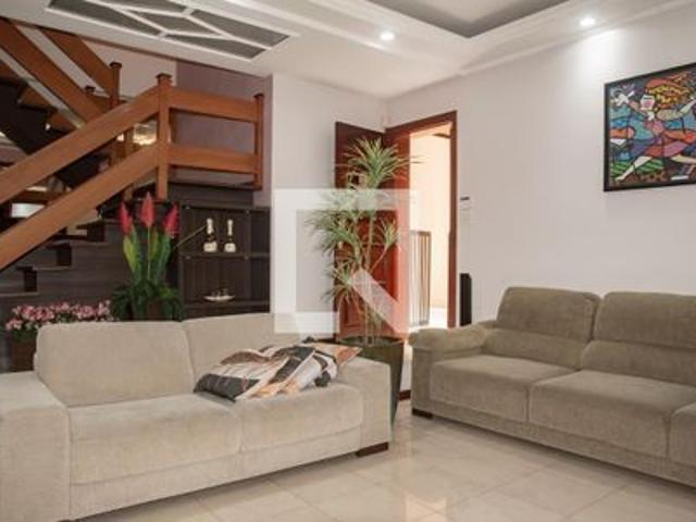 Casa aluguel em Região Imediata de São Paulo, Região Metropolitana de São Paulo