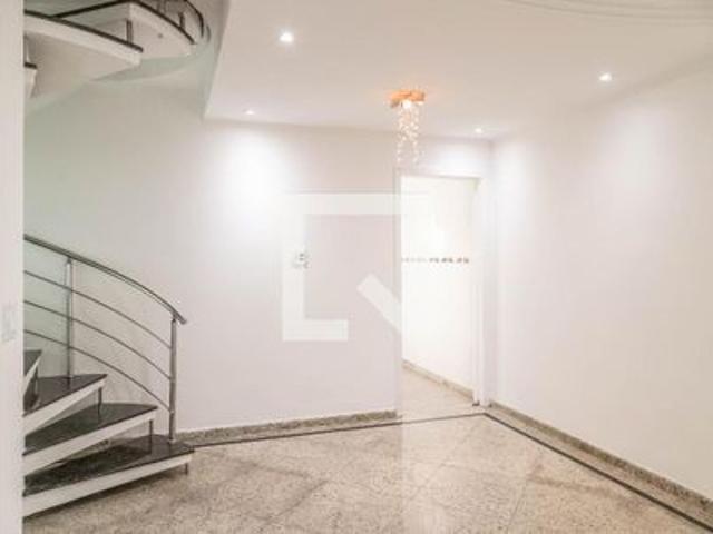 Casa aluguel em Região Imediata de São Paulo, Região Metropolitana de São Paulo