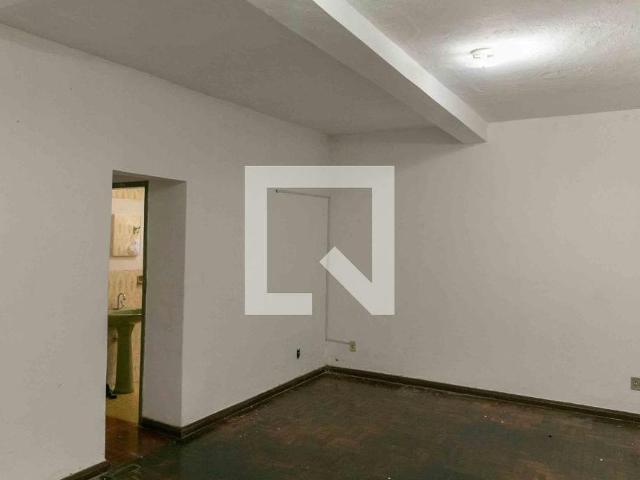 Casa aluguel em Região Geográfica Imediata de Vitória, Região Metropolitana da Grande Vitória