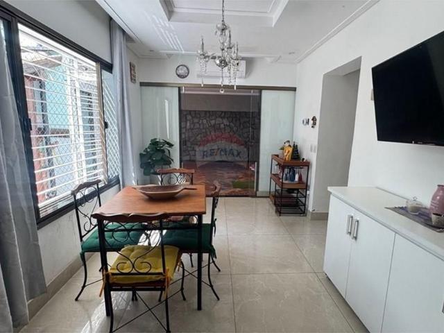 Casa aluguel em Região Geográfica Imediata de Vitória, Região Metropolitana da Grande Vitória