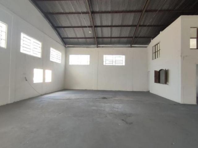 Casa aluguel em Região Imediata de São José dos Campos, Região Metropolitana do Vale do Paraíba e Litoral Norte