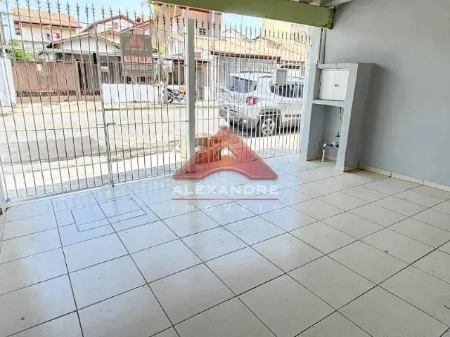 Casa aluguel em Região Imediata de São José dos Campos, Região Metropolitana do Vale do Paraíba e Litoral Norte