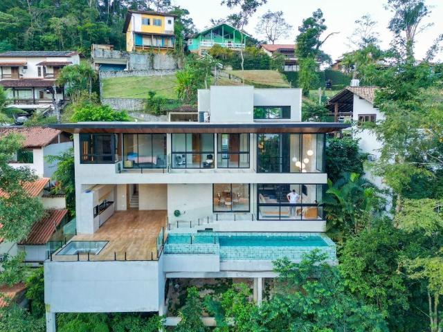 Casa aluguel em Região Geográfica Imediata do Rio de Janeiro, Região Metropolitana do Rio de Janeiro