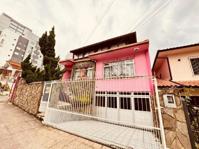 Casa aluguel em Região Geográfica Imediata de Florianópolis, São José