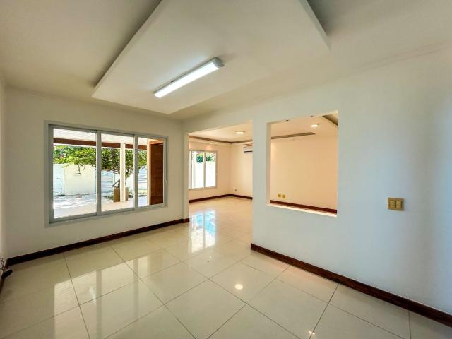 Casa aluguel em Região Geográfica Imediata do Rio de Janeiro, Região Metropolitana do Rio de Janeiro