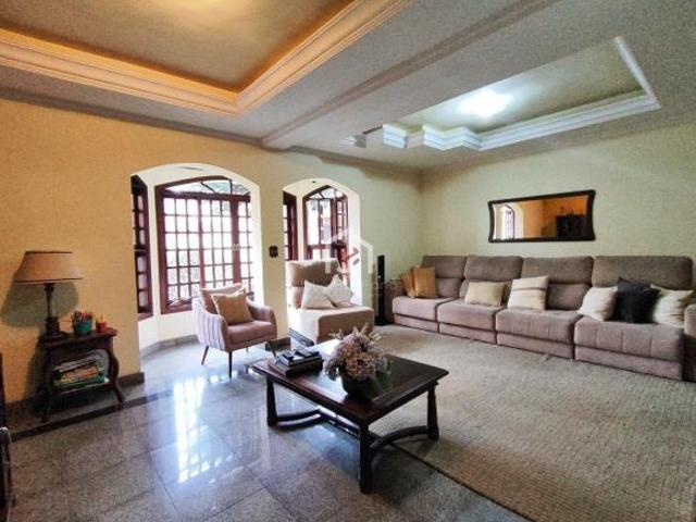 Casa venda em Região Imediata de Taubaté-Pindamonhangaba, Região Metropolitana do Vale do Paraíba e Litoral Norte