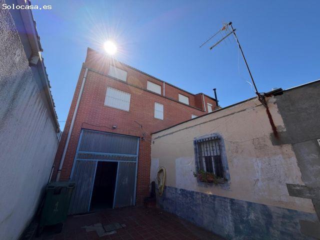 Casa en venta en Villaturiel, Castilla y León