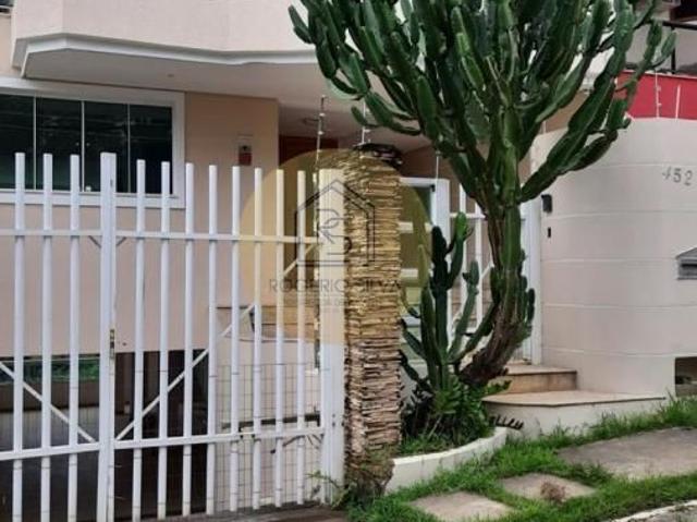 Casa aluguel em Condominio, Macaé