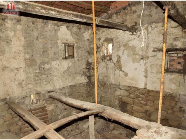 Casa en venta en Ourense