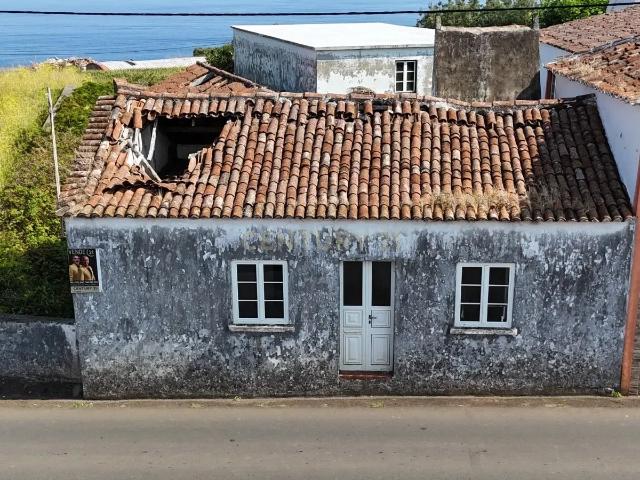 Casa venda em Açores, Altares